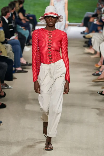Look 40